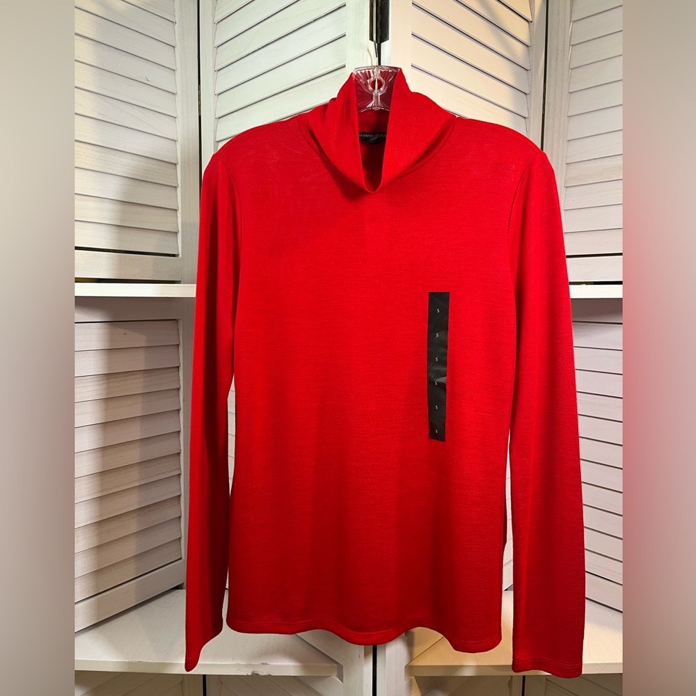 NEW BANANA REPUBLIC SWEATSHIRT